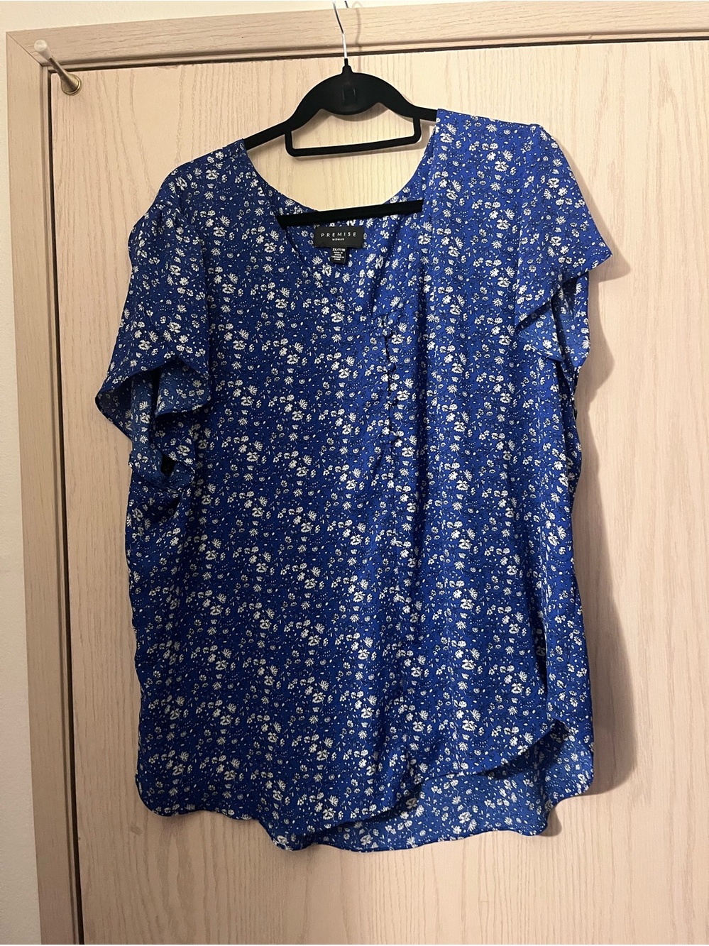 Premise Blue Floral Short Sleeve Blouse